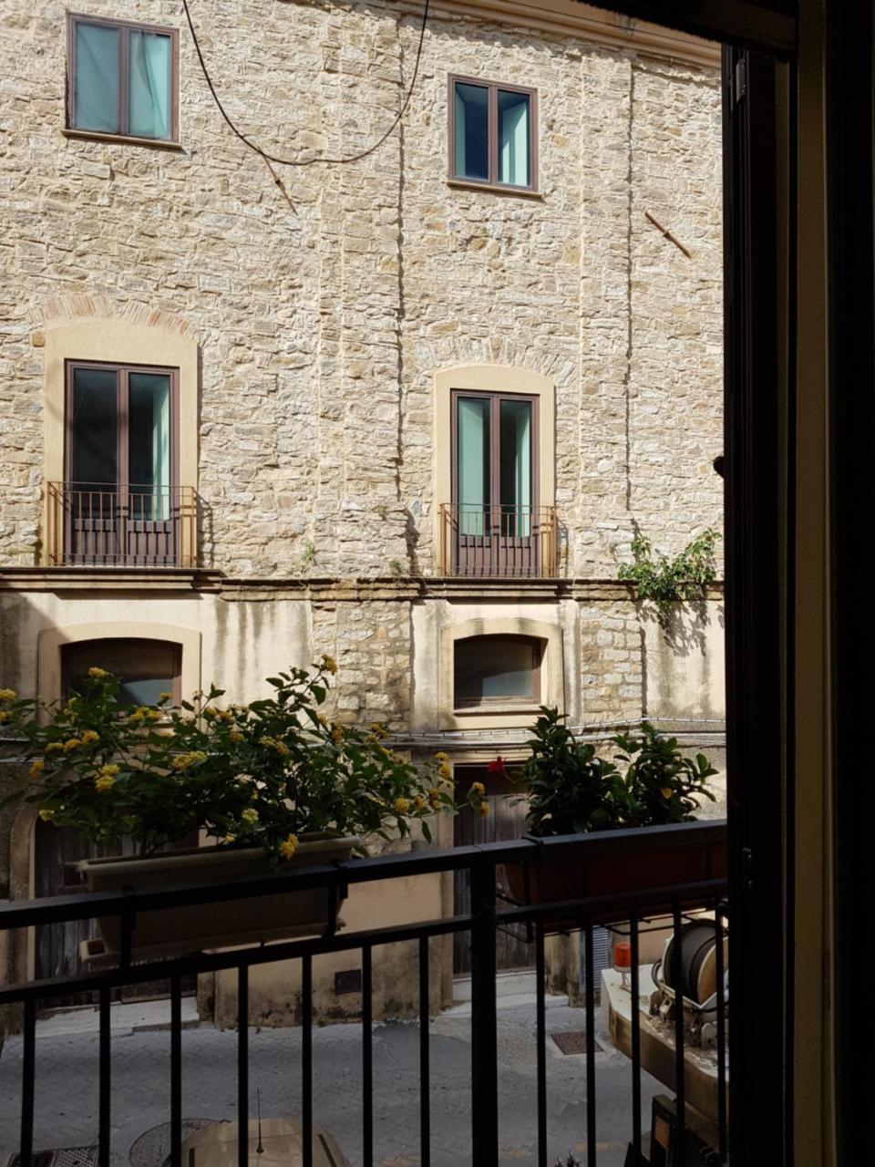 Bed and Breakfast Casa Coccinella à Caltanissetta Extérieur photo
