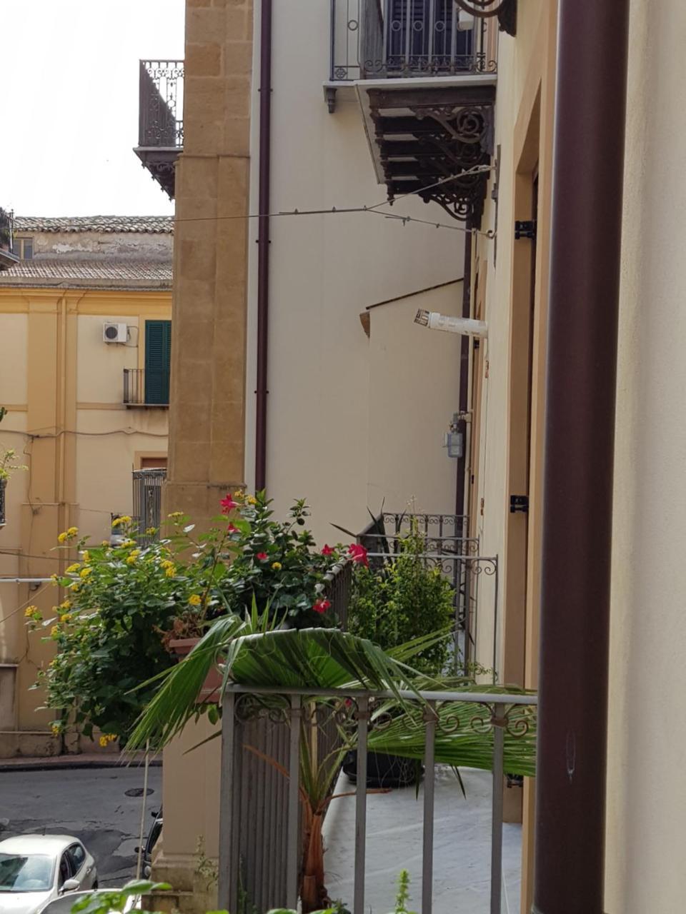 Bed and Breakfast Casa Coccinella à Caltanissetta Extérieur photo